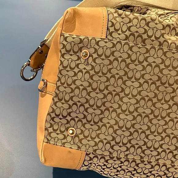 Coach Brown Canvas Signature Travel Bag & Makeup tote - Picture 10 of 16